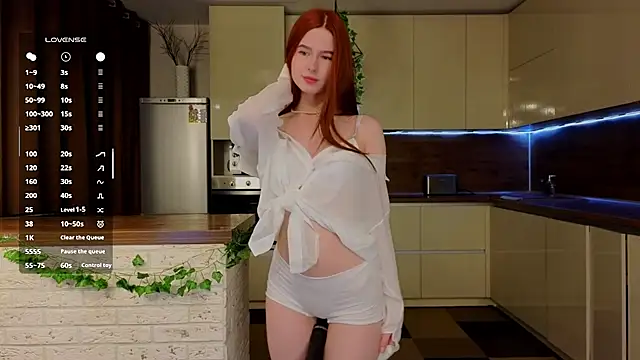 Snapshot of BlissLecton chatting on February 7, 6:17 am BlissLecton online show from February 7, 6:17 am