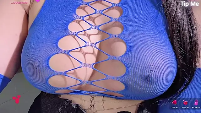 Snapshot of LT-333 chatting on April 8, 5:13 pm LT-333 online show from April 8, 5:13 pm