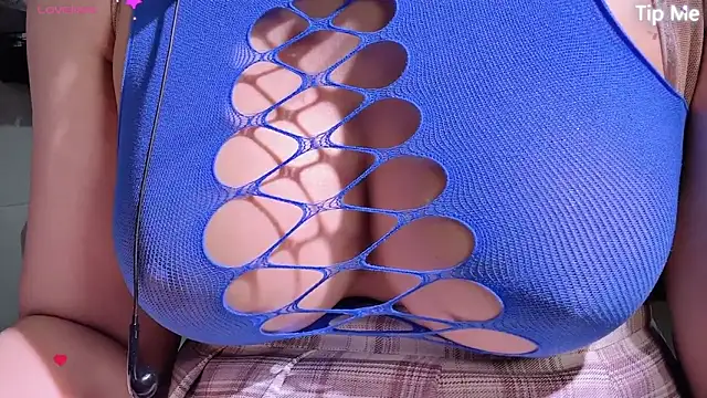 Snapshot of LT-333 chatting on April 13, 3:45 am LT-333 online show from April 13, 3:45 am