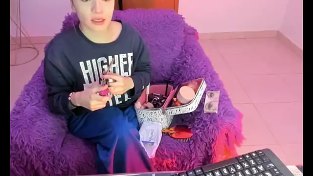 Honney 19 online show from January 7, 11:01 am