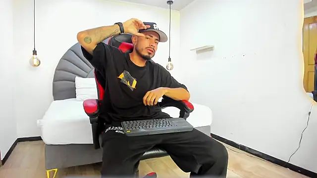 MatthewCullen online show from February 7, 7:50 pm