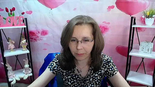 Snapshot of DaisyEdit chatting on May 24, 7:46 am DaisyEdit online show from May 24, 7:46 am