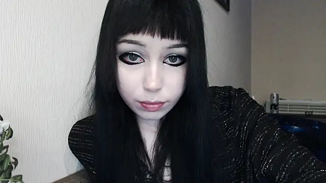 Snapshot of Lucyy666 chatting on December 15, 3:44 am Lucyy666 online show from December 15, 3:44 am