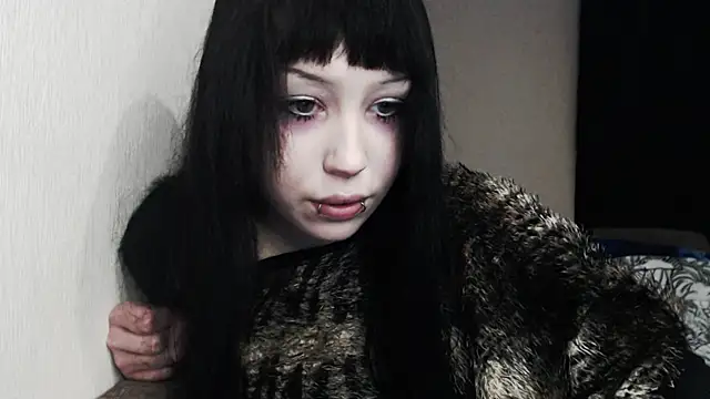 Snapshot of Lucyy666 chatting on December 21, 10:55 am Lucyy666 online show from December 21, 10:55 am