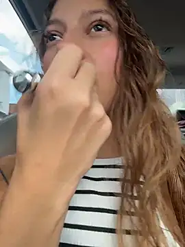 Vanneskk online show from April 4, 7:44 pm