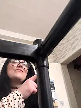 Snapshot of Hot_ScotchXX chatting on December 22, 8:50 pm Hot ScotchXX online show from December 22, 8:50 pm