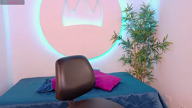 KaelSwitch online show from January 10, 8:21 pm