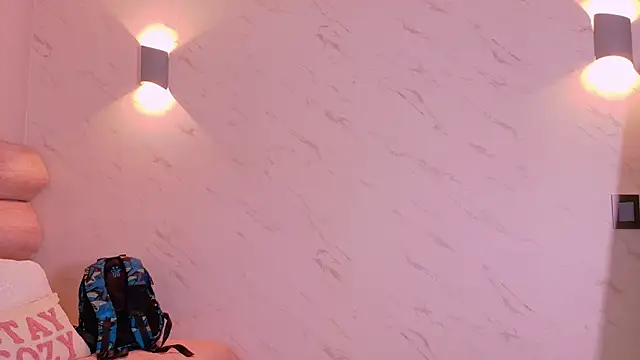 Mia Cullen online show from February 19, 11:50 am