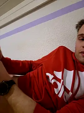 Patrick862001 online show from December 19, 9:11 pm