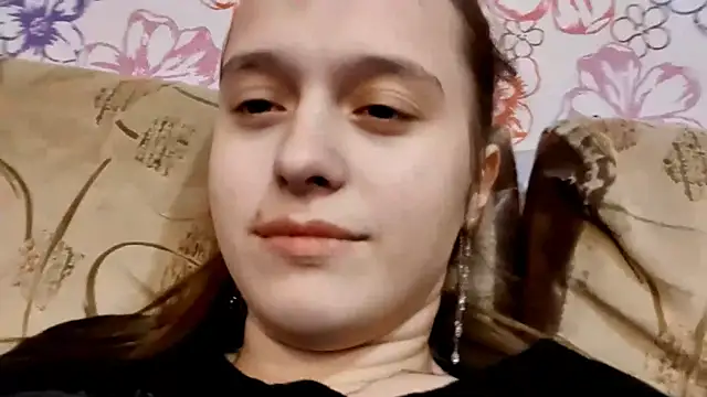 SophieHazely online show from December 19, 11:17 am