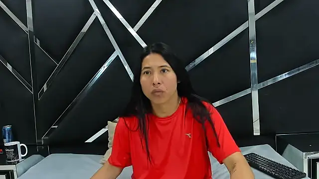 Alyssa Noah online show from January 11, 3:33 am