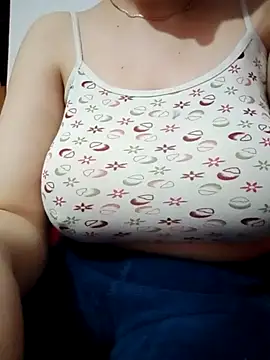 Snapshot of CuteBahar chatting on December 1, 6:57 pm CuteBahar online show from December 1, 6:57 pm