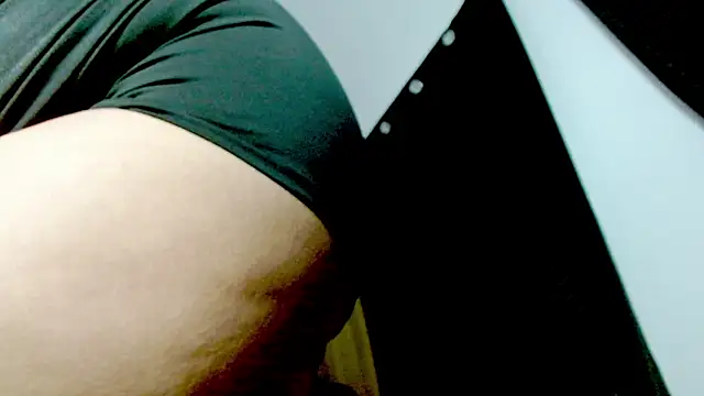 X-Shanell online show from April 18, 4:27 am