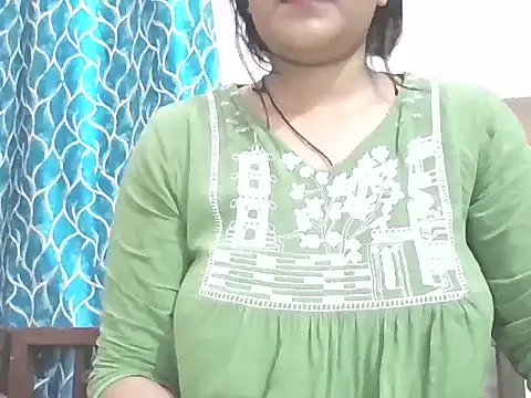 Snapshot of Muskan4156 chatting on May 26, 7:48 am Muskan4156 online show from May 26, 7:48 am