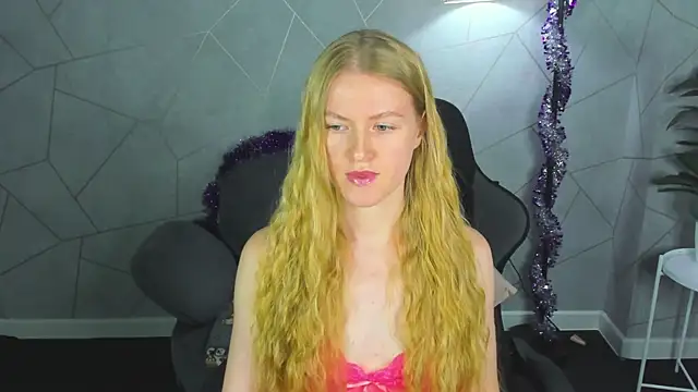 Alicia Hars online show from January 14, 12:05 am