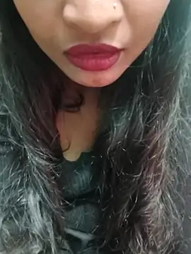 Zoyaa-Zubair online show from January 8, 8:33 pm