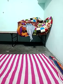 Zoyaa-Zubair online show from February 4, 6:14 pm