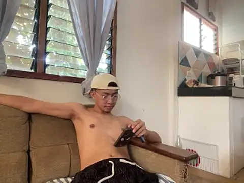 asiantwink0000 online show from February 10, 2:37 am