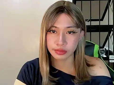 asiantwink0000 online show from July 15, 7:35 am