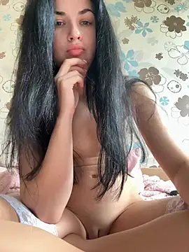 Snapshot of LisaFoxxy444 chatting on July 14, 10:21 am LisaFoxxy444 online show from July 14, 10:21 am