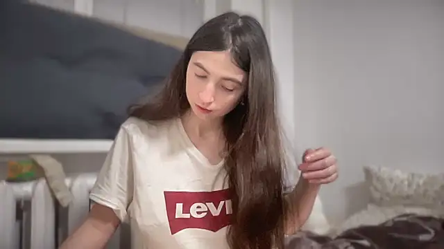 Aphr0ditee online show from February 22, 4:05 pm