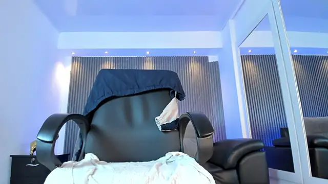 Bastthianxxx online show from December 20, 6:48 pm