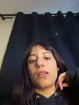 Mia fiire online show from June 20, 3:09 am