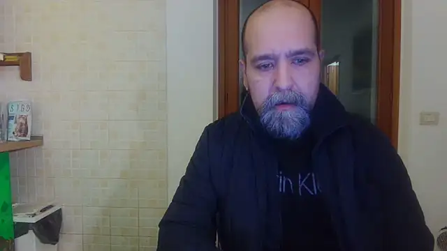 Snapshot of AMIRDIB2025 chatting on February 3, 12:09 am AMIRDIB2025 online show from February 3, 12:09 am