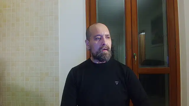 Snapshot of AMIRDIB2025 chatting on February 14, 6:04 pm AMIRDIB2025 online show from February 14, 6:04 pm