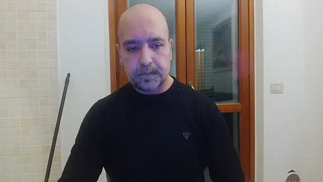 Snapshot of AMIRDIB2025 chatting on February 26, 1:26 am AMIRDIB2025 online show from February 26, 1:26 am