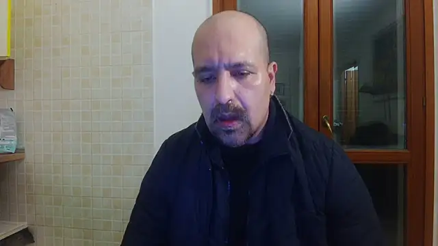 Snapshot of AMIRDIB2025 chatting on March 1, 2:35 am AMIRDIB2025 online show from March 1, 2:35 am