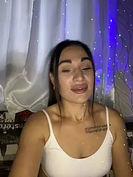 Snapshot of MonikaSi chatting on June 15, 3:58 pm MonikaSi online show from June 15, 3:58 pm
