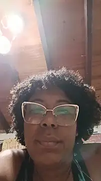 Snapshot of ChanneldelaCroix chatting on February 20, 4:42 am ChanneldelaCroix online show from February 20, 4:42 am