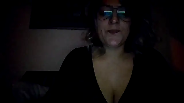 Snapshot of Danimiau chatting on November 27, 10:45 pm Danimiau online show from November 27, 10:45 pm