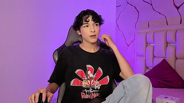 SthepanodiMonaco online show from February 13, 8:16 pm