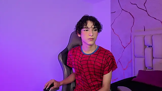 SthepanodiMonaco online show from March 4, 3:56 am