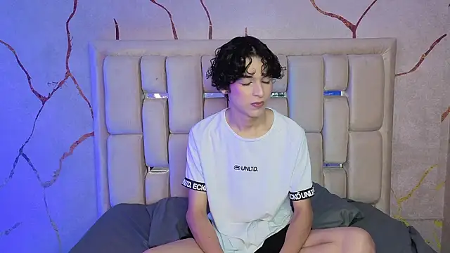 SthepanodiMonaco online show from March 25, 3:45 am