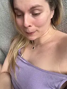 d0uble trouble online show from February 6, 11:02 am