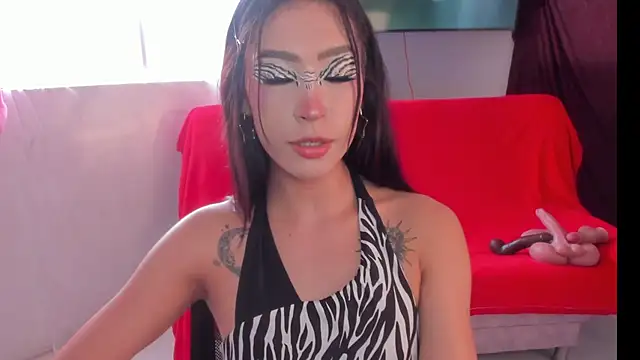 Snapshot of Ounla_Sweet chatting on June 25, 10:36 pm Ounla Sweet online show from June 25, 10:36 pm