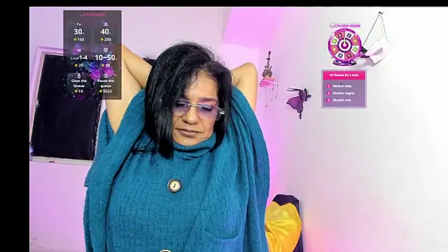 Snapshot of sweetCatallina chatting on June 27, 12:10 pm sweetCatallina online show from June 27, 12:10 pm