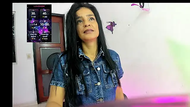 Snapshot of sweetCatallina chatting on July 8, 11:37 am sweetCatallina online show from July 8, 11:37 am
