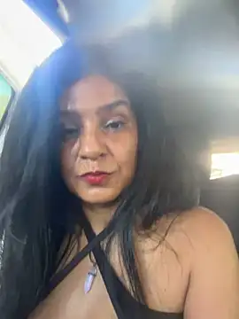 Snapshot of sweetCatallina chatting on July 28, 3:32 pm sweetCatallina online show from July 28, 3:32 pm