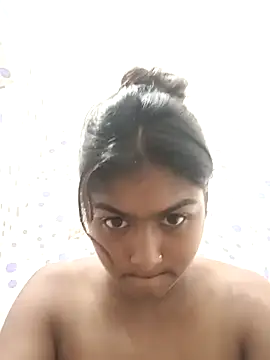 Snapshot of Cute_diya023 chatting on May 30, 8:33 am Cute diya023 online show from May 30, 8:33 am