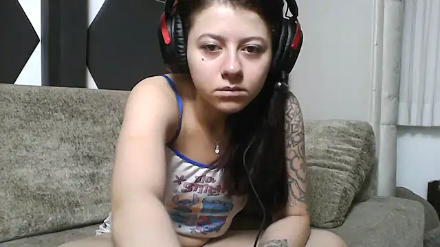 GabriellaManhas online show from January 18, 1:48 pm