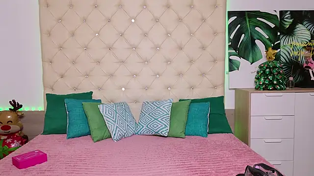 AVA MAXX online show from January 15, 6:07 am