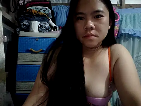 xxdreamgirl69 online show from April 8, 10:10 pm