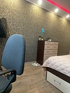 Sweet little gir online show from April 13, 3:28 pm