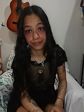 Emma Everett online show from December 2, 12:32 pm