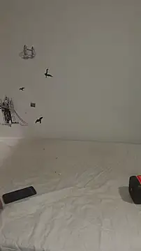 Emma Everett online show from January 8, 1:13 pm