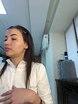 cordeliawow online show from March 17, 5:00 am